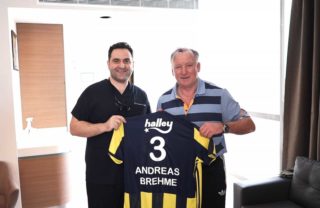 Dr. Acar und Andreas Brehme